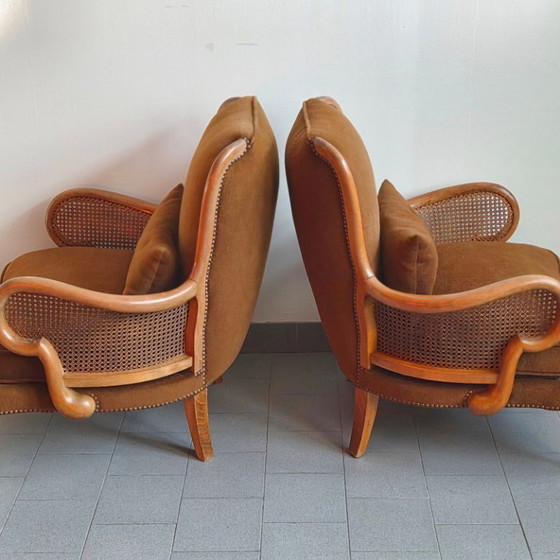 Image 1 of COPPIA DI POLTRONE BERGERE VINTAGE DEI PRIMI DEL XX SECOLO IN RATTAN E LEGNO, SUPERBAMENTE CURVE