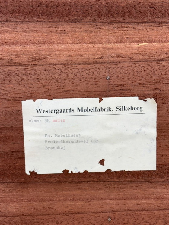 Image 1 of Prachtig dressoir van P. Vestergaard, palissanderhout, Deense stijl, woonkamerkast.