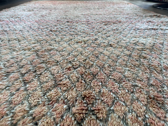 Image 1 of Vintage Marokkaans Berber tapijt in zachte perziktinten – 320 × 195 cm