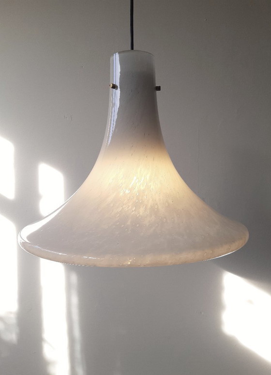 Image 1 of Glashütte Limburg glazen hanglamp model L4234, mondgeblazen streaky hanglamp XXL, jaren 70 glazen lamp