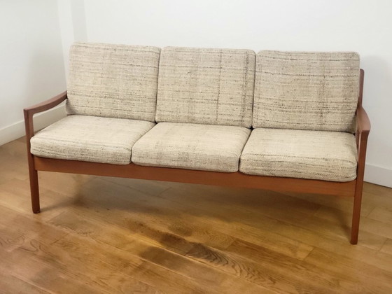 Image 1 of Vintage Senator 3 zits bank van Ole Wanscher voor Cado