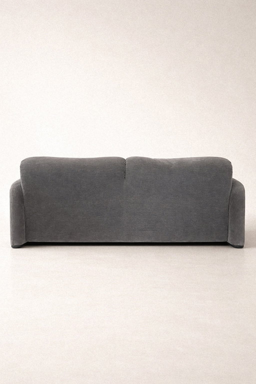 Divano Maralunga 2 posti, Cassina Vico Magistretti, prima edizione 1973, velluto di alpaca. Divani standard.