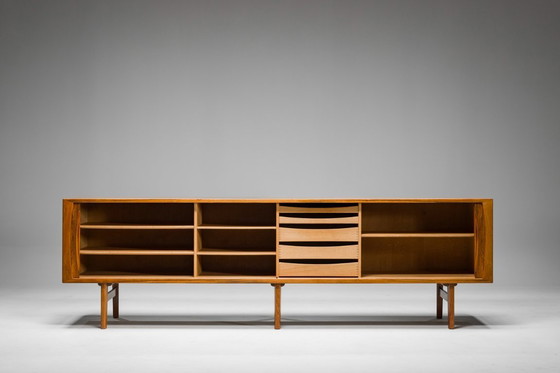 Image 1 of Groot palissander dressoir van Henning Kjerulf voor Bruno Hansen, 1950