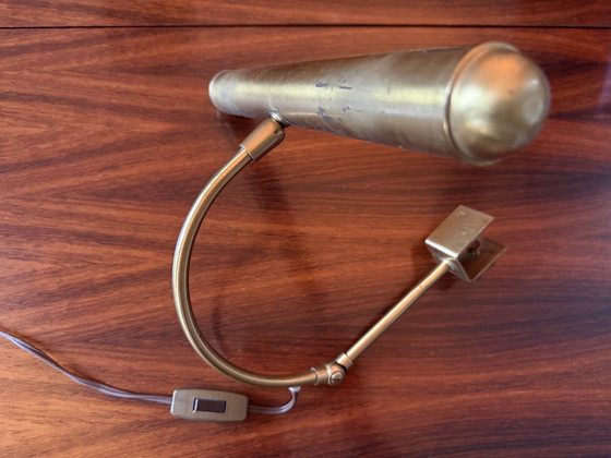 Image 1 of Schilderijlamp van messing uit het midden van de 20e eeuw – Vintage galerielamp