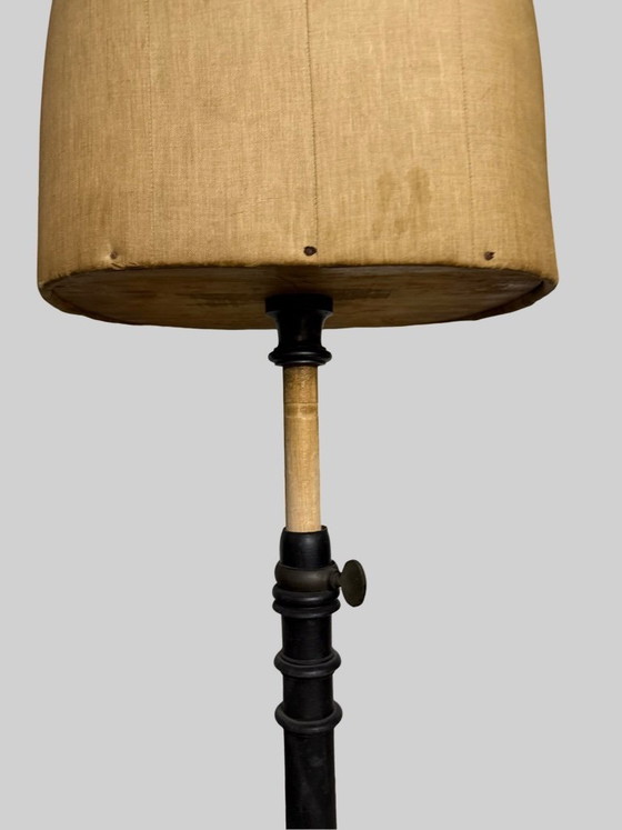 Image 1 of Busto da sarto antico e regolabile su treppiede originale in legno (circa 1930-1950)