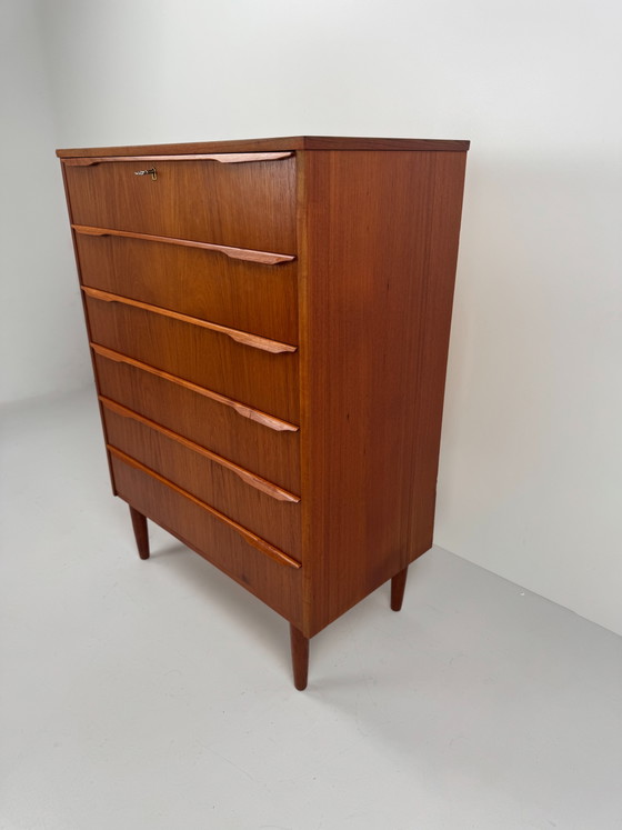 Cómoda danesa, Dinamarca, década de 1960 – Wood (photo 5 of 7)