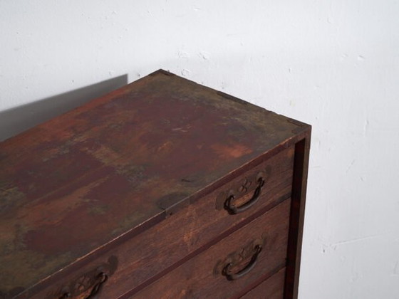 Antico cassettone giapponese da mercante (Choba-dansu) in legno Keyaki – Periodo Meiji-Taisho (c.1880–1920) (photo 11 of 40)