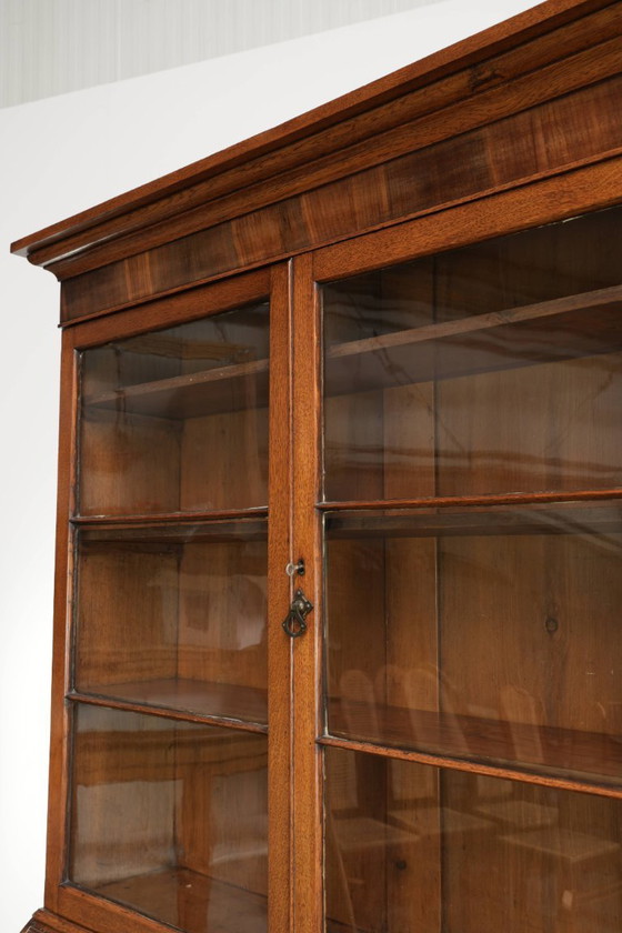 Muy Bonita Librería/Secretario Antiguo Inglés de Roble del Siglo XVIII con Alzado y Cristal Original – Wood (photo 9 of 16)
