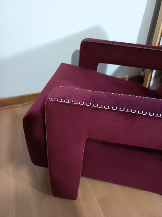 Image 1 of CASSINA 2X Poltrone 637 UTRECHT  (NUOVE MAI USATE) in Velluto 13L Ortigia/Plum con Cuciture in filo Naturale a punta Cavallo