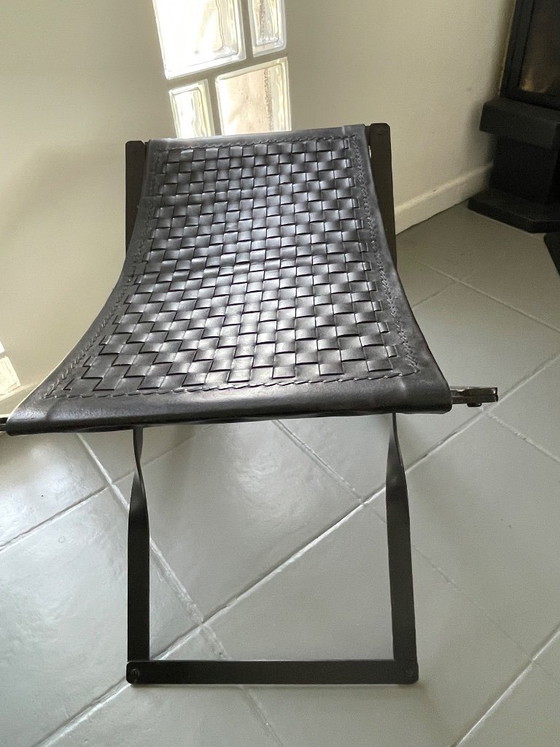 Image 1 of Tabouret haut pliant / taburette en métal et cuir tressé