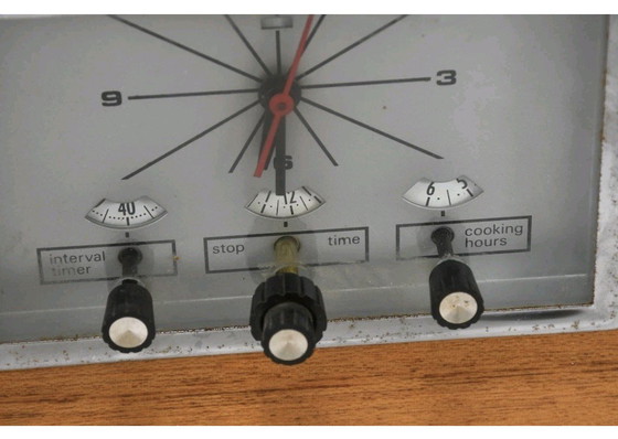 Image 1 of Küchen Zeitschaltuhr gemarkt WB-8084 Chicago USA mit Holzgehäuse