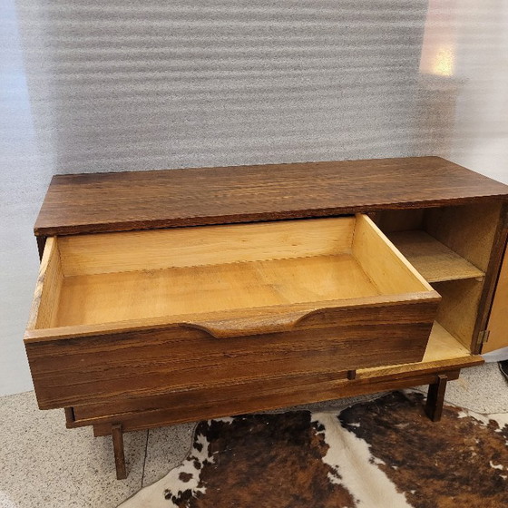 Image 1 of Ladekast van teakhout, naar een ontwerp van Hans Olsen, Scandinavisch modern, jaren 60 – Denemarken