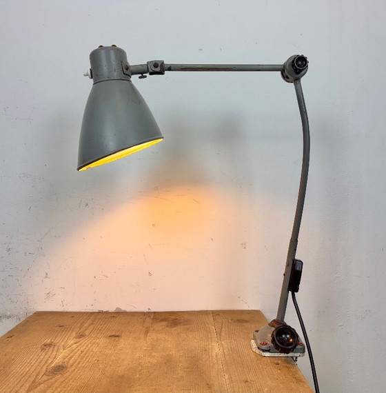 Image 1 of Lámpara de mesa industrial grande, gris, estilo taller, década de 1960