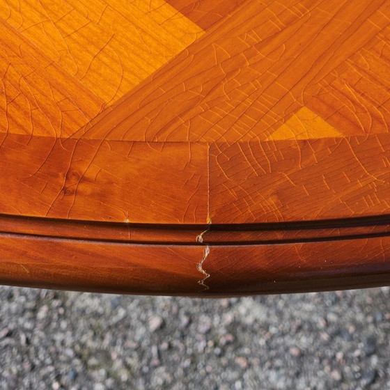 Image 1 of Franse vintage marqueterie eettafel - uitschuifbare kersenhouten tafel - Louis XV-stijl - jaren 80