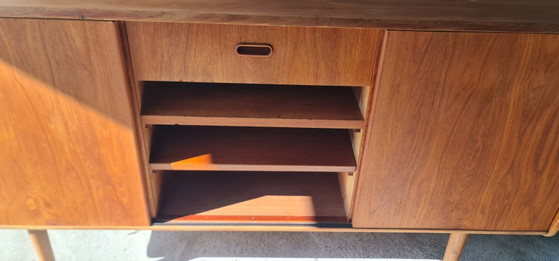 Dansk teak sideboard with conical (spindle) legs – Wood (photo 4 of 5)