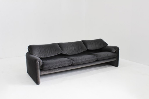 Canapé 3 places vintage Cassina Maralunga par Vico Magistretti