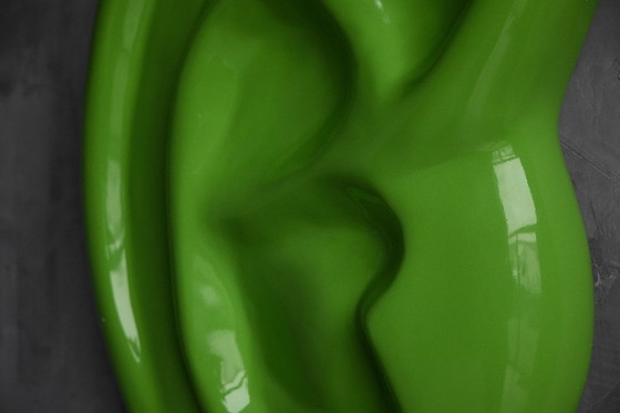 Image 1 of Scultura auricolare contemporanea in fibra di vetro - anni 2010