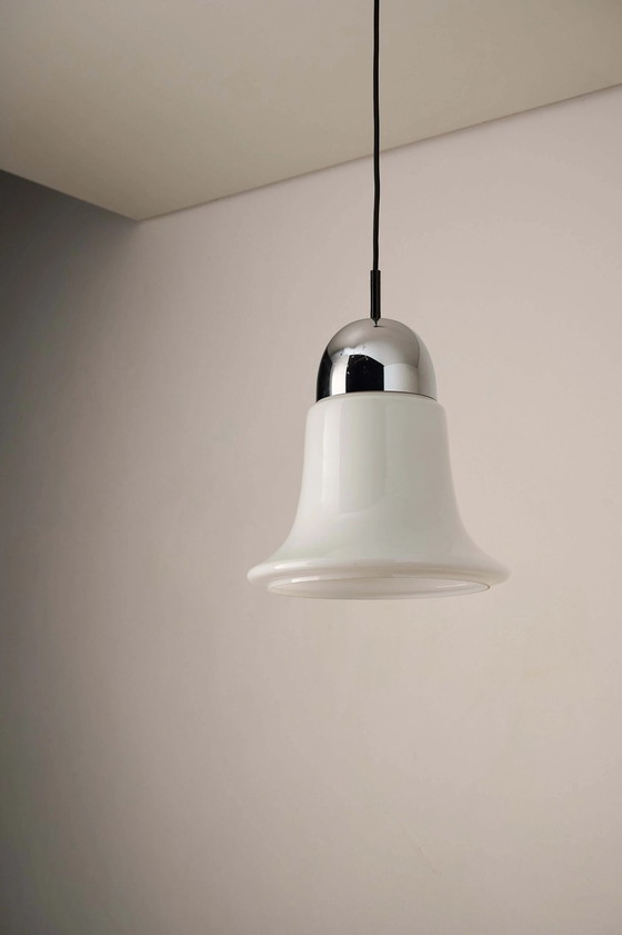 Suspension Cloche Mid-Century en Verre Opalin et Chrome par Cosack, Cosack Leuchten, Plafonniers, Blanc (photo 3 sur 6)