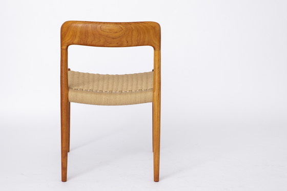 Image 1 of 1 of 12 Sedia Niels Otto Møller modello 75 in teak - Classico del design danese, anni '60, completamente restaurata