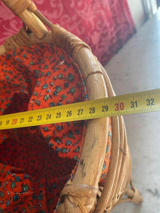 Grande boîte à couture en rotin, doublure florale d'origine, années 1960-1970 – Objets déco, Textile, Rattan (photo 6 of 6)
