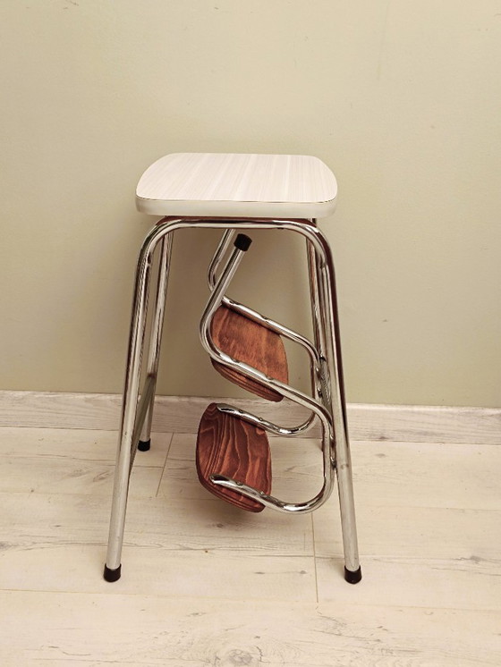 Image 1 of Vintage opstapje uit de jaren 60/70