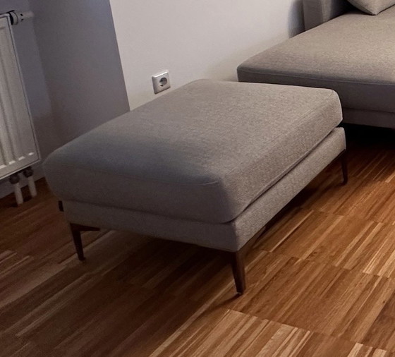 Image 1 of Canapé Hellgraues avec dossier