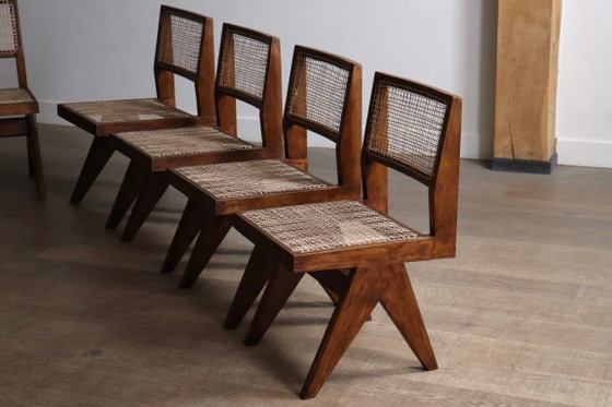 Set van 8 Pierre Jeanneret PJ-SI-25-A armloze stoelen, Chandigarh, 1958 – Eetkamerstoelen, Wood (photo 14 of 17)