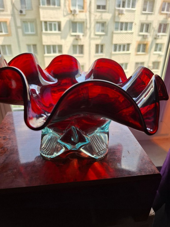 Image 1 of Midden-eeuwse Chříbská kunstglazen middelpuntkom van Josef Hospodka (jaren 60) – 29 cm