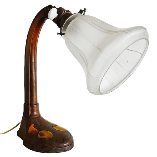 Lampe de bureau Art Nouveau antique en fer forgé, d.g.m.s., datée de 1910.