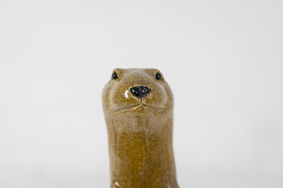 Image 1 of Valérie Courtet, Lontra in chamotte e gres smaltato. Opera contemporanea