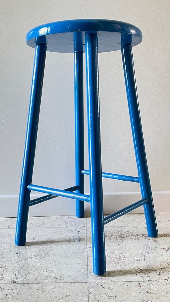 Vintage Elektrisch Blauw Houten Krukje – Wood (photo 11 of 16)
