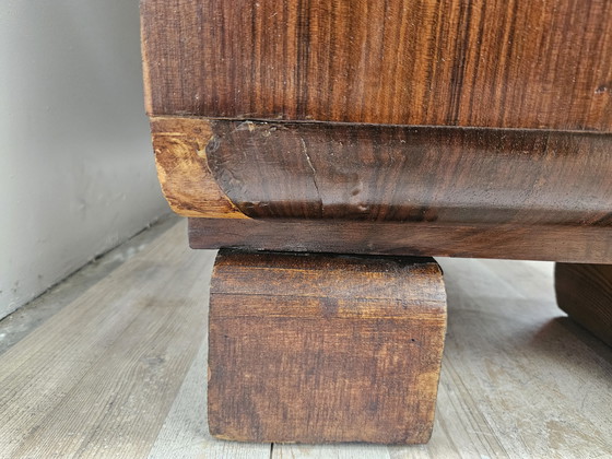 Image 1 of 1930s Art Deco Display Cabinet in Walnut and Walnut Root