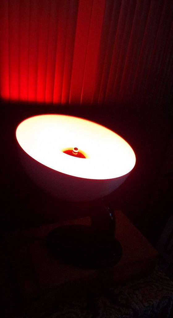 Kare design Table lamp Josy, black hand giving warm light., Hollywood Regency (photo 5 of 6)
