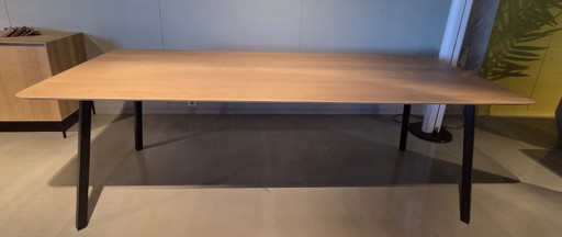Studio Henk Esstisch Neuer Klassiker – eettafels