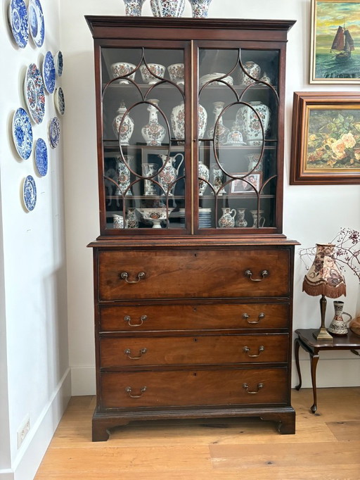 Engelse secretaire met opzetkast
