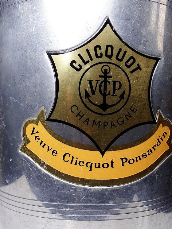 Image 1 of Champagne bucket Veuve Clicquot Ponsardin Vintage Métal Argenté/Aluminum