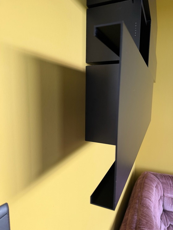 Armadi a muro orizzontale Pastoe A-line Shigeru Uchida – Alluminio (photo 4 of 5)
