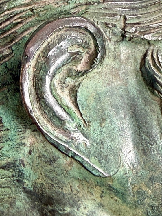 Image 1 of Mesa auxiliar/de centro escultórica con escultura de una mujer desnuda, bronce, Francia, década de 1980.