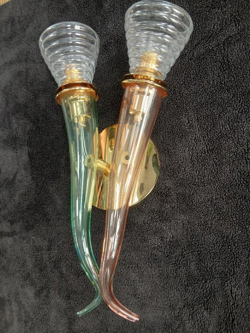 Lampada da parete in vetro disegnata da Giuseppe Righetto per Artemide Italia 1980