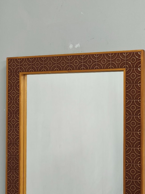 Image 1 of Espejo de pared danés de pino y azulejos de cerámica, década de 1960.