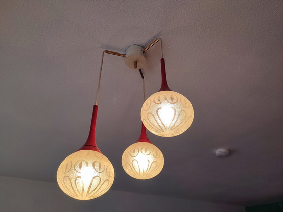 Image 1 of Lampe vintage 3 ampoules en verre cascade Space Age rouge