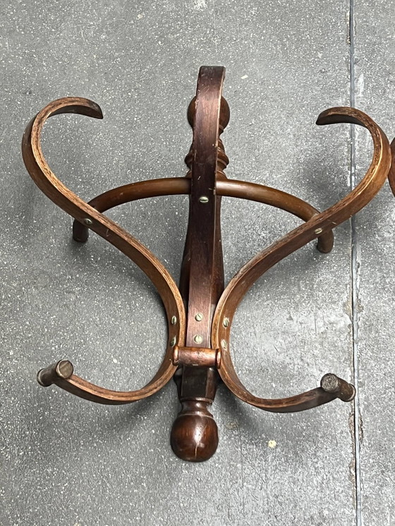 Ganci appendiabiti da parete Thonet. – Wood, Vintage (photo 3 of 5)