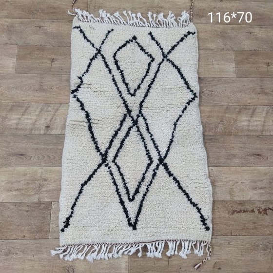 Image 1 of Tappeto fatto a mano in lana berbera Azilal 116 X 70 cm