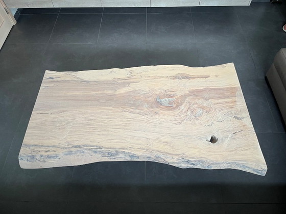 Image 1 of Table à bord naturel de Beuk