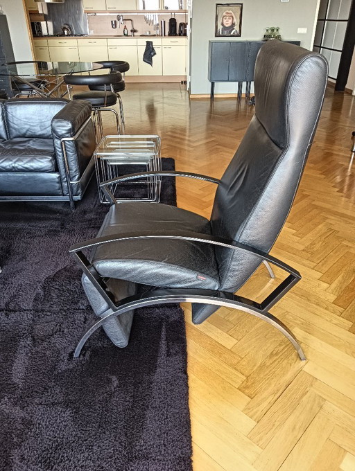 Strassle lounge chair