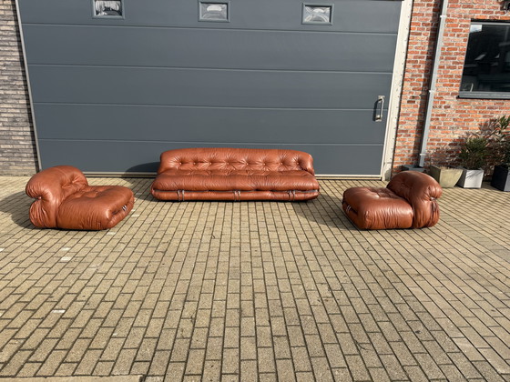 Image 1 of Cassina Soriana original de los años 70 de 4 plazas + 2x1 plazas Tobia & Afra Scarpa en cuero coñac