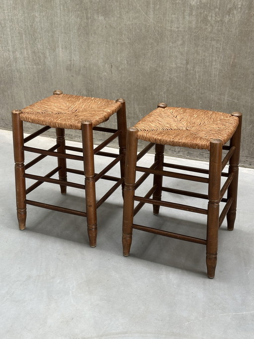 Ensemble de 2 tabourets en bois avec assise en jonc, années 1960