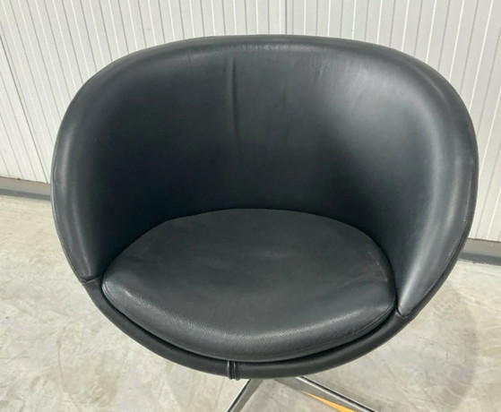 Planet armchair designed by Sven Ivar Dysthe – fora form, Leather (photo 3 of 5)