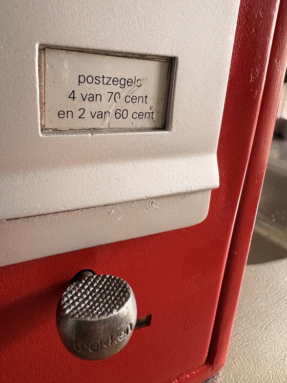 Image 1 of Postzegelboekjes-automaat (werkend !)