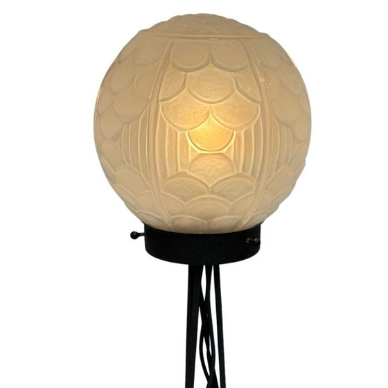 Image 1 of Art deco - Tafellamp - Satijn glazen stolp op smeedijzeren voet - Frankrijk - Ca. 1930's
